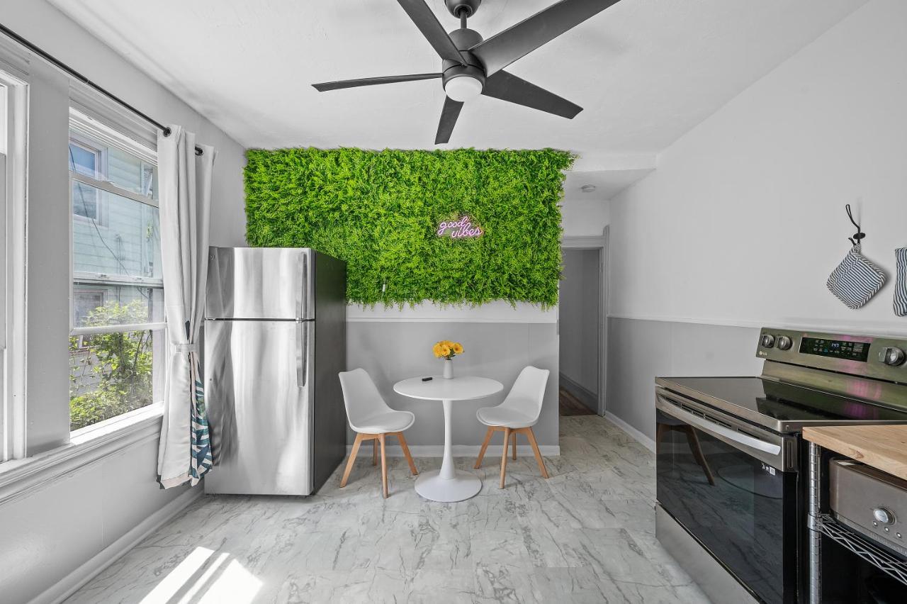 Center Of Little Italy #2 Apartment Cleveland Exterior photo